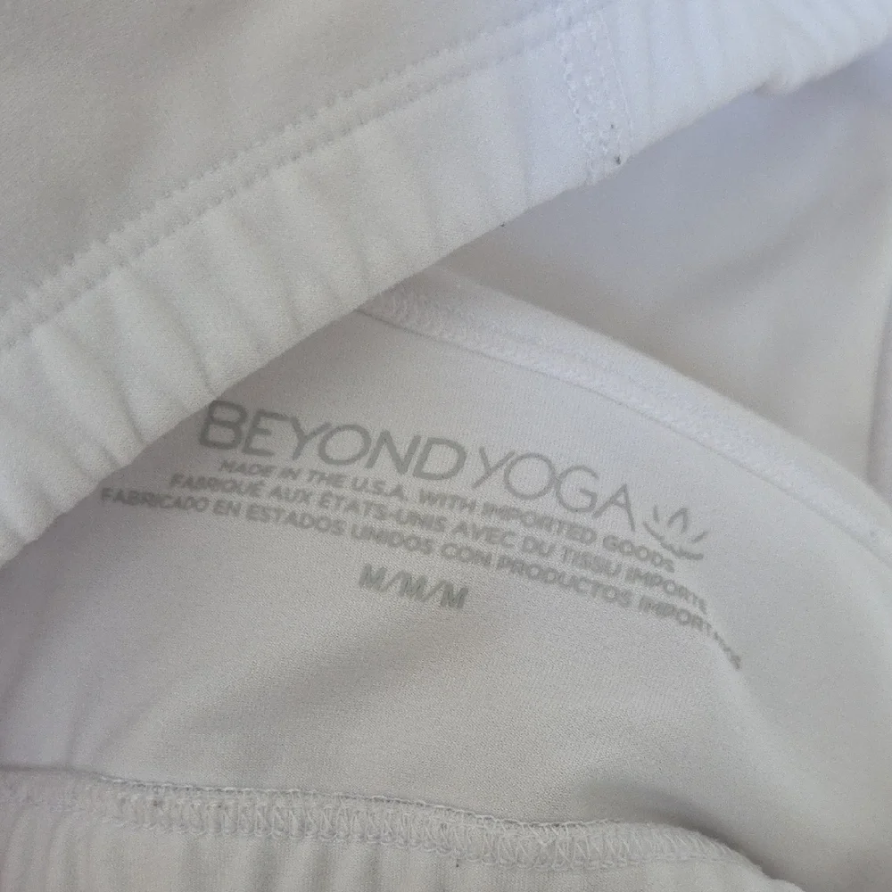 (2) Beyond Yoga Spacedye Slim Racerback Bras - Picture 9 of 10